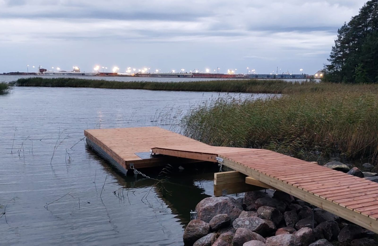 Savorak-mokkilaituri-3-x-75-m-kansi